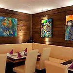 Hotel Arthotel 3*