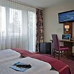 Arthotel Hotel 3*