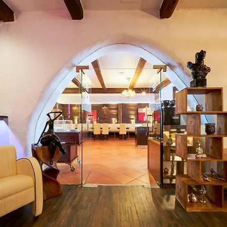 Arthotel Hotel 3*