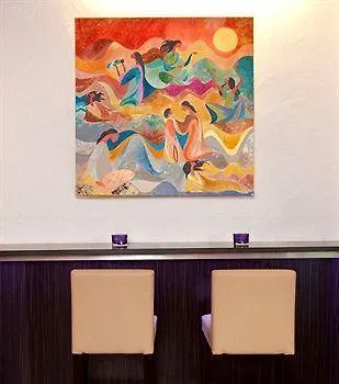 فندق Arthotel 3*