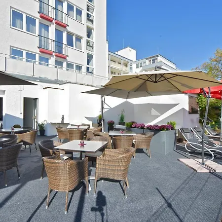 Arthotel Haar 3*