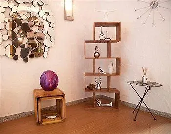 Arthotel מלון 3*